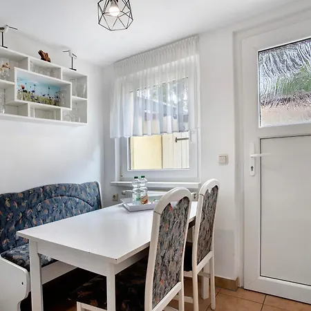 - Strandnah Χέρινγκσντορφ